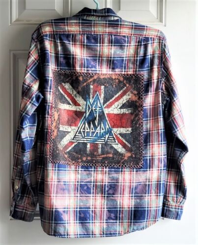 Upcycled Flannel Shirts Boho Chic, Mens Flannel Shirt Refashion, Flannel Diy, Upcycled Linens, Shirt With T Shirt, Flannel Upcycle, Upcycle Fashion Diy, Flannel Shirt Refashion, Def Leppard Band