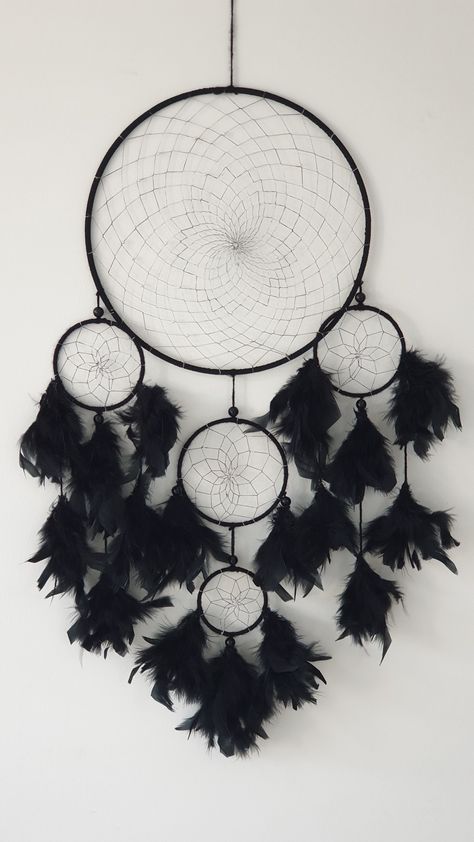 Black dream catcher ideas Dream Catcher Ideas, Dreamcatcher Tutorial, Dream Catcher Black, Dreamcatcher Ideas, Teenager Bedroom Design, White Dream Catcher, Dream Catcher Tutorial, Good Dreams, Diy Wall Decor For Bedroom