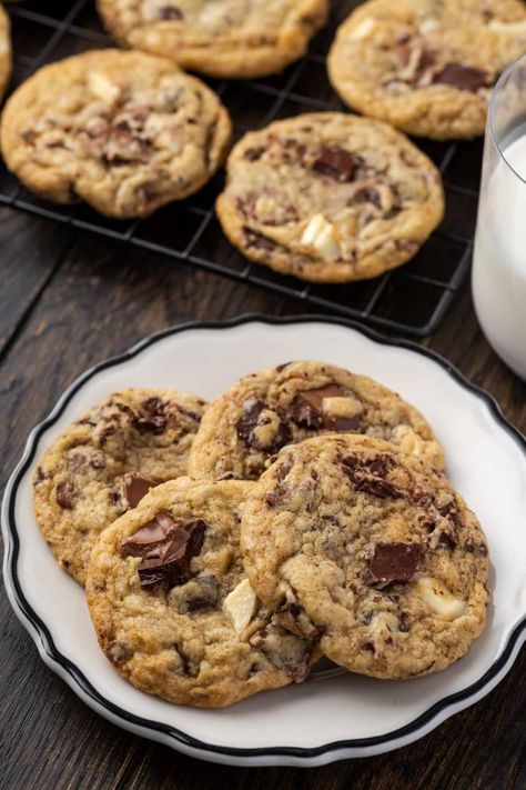 These quick and easy triple chocolate chip cookies are sweet and soft-baked, bursting with three different kinds of gooey, melty chocolate! #triplechocolate #chocolatechip #cookies Three Chocolate Chip Cookies, The Best Cookie Recipes, Chocolatechip Cookies, Brown Sugar Cookie Recipe, Triple Chocolate Chip Cookies, Cookies And Cups, Triple Chocolate Cookies, Soft Bakes, Soft Food