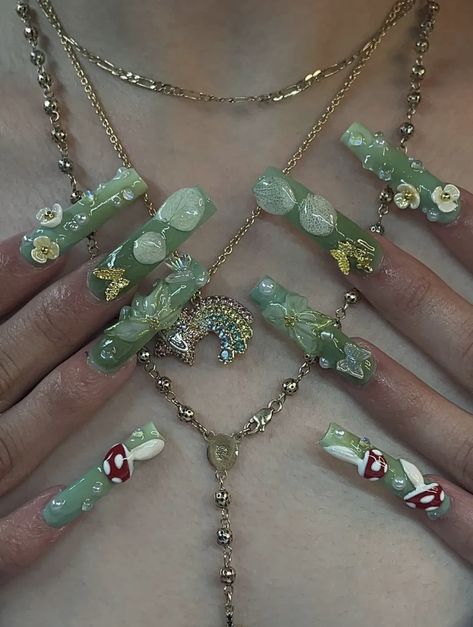 Nails Simple Green, Hippie Nails Simple, Nails Art Aesthetic, Green Nails Art, Art With Butterflies, Nails Hippie, Photoshoot Nails, Butterflies Aesthetic, Cosmetology License