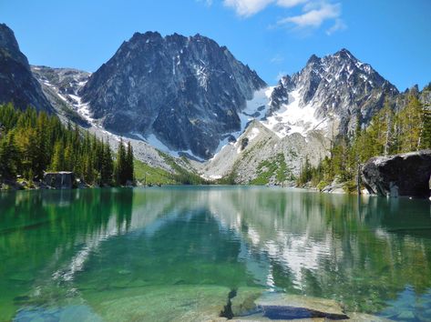 The Best Day Trips from Seattle That You Need to Take ASAP (2020) Pnw Hikes, Colchuck Lake, Day Trips From Seattle, Washington Hikes, Cascade National Park, Lake Washington, Best Weekend Getaways, North Cascades National Park, Hiking Spots