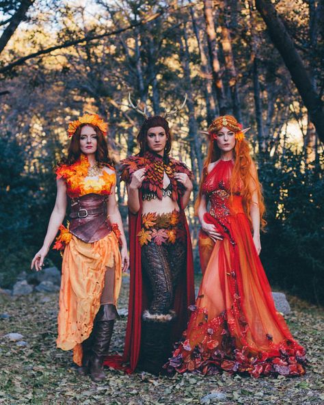 Eat your heart out, Sanderson Sisters!!! #fall #cosplay #lordoftheringsmoment #winterfashion #elf #sandersonsisters #red Fall Fairy Costume, Faerie Costume, Fall Fair, Fair Outfit, Kostuum Halloween, Ren Faire Costume, Fair Outfits, Diy Kostüm, Autumn Fairy