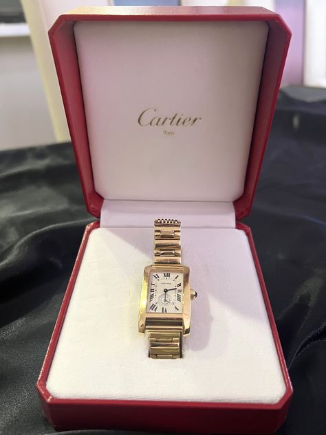 Gold Watch Cartier, Cartier Gold Watch Women, Cartier Tank Gold, Branded Watches Women Luxury, Luxury Gift Ideas For Women, Gold Watches Women Jewellery, Cartier Womens Watch, Cartier Tank Watch Woman, Cartier Gold Watch