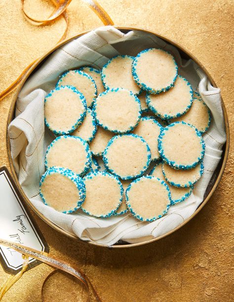 From holiday appetizers like cheese straws and ham delights to classic Christmas treats, these recipes from Grandma are the best-ever retro Christmas recipes that will remind you of holidays spent at Grandma’s. #southernstyle #grandmothersrecipes #grandmaskitchen #christmasrecipes #vintageholidayrecipe #southernliving Slice And Bake Sugar Cookies, Sugar Cookie Bites, Recipes To Bake, Buttery Sugar Cookies, Southern Living Recipes, Cookie Bites, Easy Christmas Cookie Recipes, Christmas Cookie Recipes, Baking Christmas