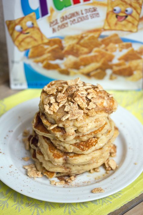 Baked Cinnamon Toast, Cinnamon Toast Crunch Bars, Cinnamon Toast Crunch Cereal, Cinnamon Sugar Cookies, Crunch Recipe, Cereal Dessert, Cinnamon Pancakes, Crunch Cereal, Crunch Cake