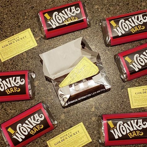 48 Miniature Red and Brown classic Wonka Bar Wrappers with Mini Golden Tickets for Assorted Miniature Hershey's Chocolate Bars (chocolate not included). This iconic theme is a sure hit and sweet treat for your party or business promotion. This Hershey's wrapper is styled after the Willy Wonka candy bar. Wonka Bar is printed on the front, along with a gold top hat graphic. On the back of the custom wrapper is printing similar to the Wonka Bar in the movie. No personalization can be done to this d Wonka Birthday Party Ideas, Candy Activities, Willy Wonka Birthday Party, Wonka Candy, Willy Wonka Factory, Wonka Bar, Charlie Chocolate Factory, Wonka Party, Willy Wonka Party