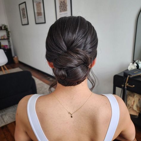 RI & MA Hair & Makeup Artist | Miranda Berube | That clean texture thoooooo. ✨ These types of low bun styles are so popular - and for a good reason! 💗 Classic, elegant, and timeless.… | Instagram Polished Bridal Hair, Sleek Wedding Hair Bun, Classic Wedding Bun Hairstyles, Low Bun Wedding Hair Accessories, Brunette Hair Updos Wedding, Bridal Bun Brown Hair, Elegant Low Bun Wedding Tutorial, Meghan Markle Wedding Hair, Royal Bun Hairstyles