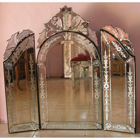 Many Selections of Venetian Style Mirror for Sale Venetian Mirror Bathroom, Venetian Glass Mirror, Mirror Interior Design, Venetian Mirror, Shabby Chic Mirror, Trifold Mirror, Pink Palace, Antique Mirrors, Inlay Furniture