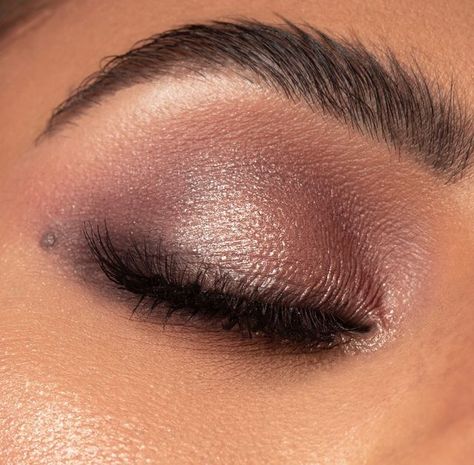 Dose of Colors on Instagram: "Save this for your Valentine’s Day weekend makeup inspo 💌 Shop our Truffle Eyeshadow Palette on doseofcolors.com #doseofcolors #valentinesdaymakeup" Monochromatic Pink, Weekend Makeup, Disco Makeup, Taupe Eyeshadow, Makeup Over 50, Liquid Matte Lipstick, Valentines Day Makeup, Brown Eyeshadow, Dose Of Colors