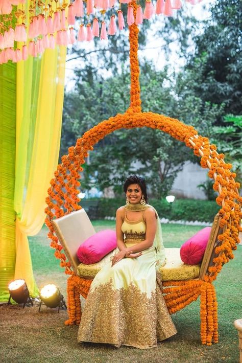 Indian Wedding Decorations Receptions, Haldi Decoration, Mehendi Decor Ideas, Wedding Hall Decorations, Wedding Decor Photos, Wedding Background Decoration, Wedding Entrance Decor, Marriage Decoration, Mandap Decor