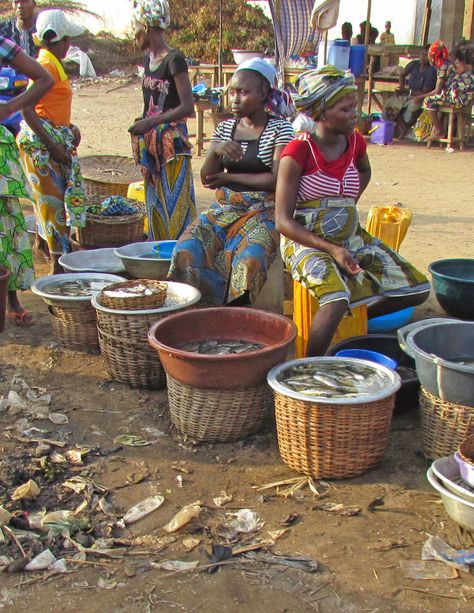 Lake Nokoue, Benin  -  Travel Photos by Galen R Frysinger, Sheboygan, Wisconsin Benin Culture, Benin Travel, African Architecture, African Life, Sheboygan Wisconsin, Mama Africa, Movie Ideas, African Paintings, Marketing Photos