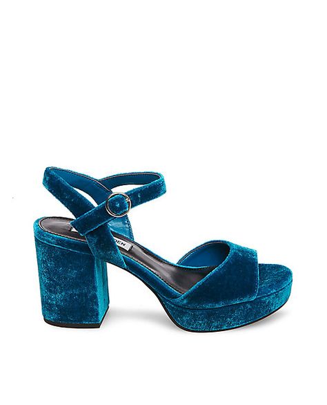 SPINNER: STEVE MADDEN Steve Madden Platform Heels, Lined Shoes, Grunge Shoes, Block Heel Platform Sandals, Second Hand Fashion, Fancy Fits, Fun Shoes, Steve Madden Platform, Velvet Sandals