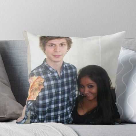 Michael Cera, Large Pizza, One Picture, Pizza Slice, Funny Picture Quotes, Snoop Dogg, How To Do Yoga, Pillow Sale, Lightweight Hoodie