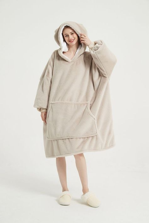 Wearable Blanket Hoodie, Blanket Dress, Blanket Sweatshirt, Happy Hoodie, Comfy Pajamas, Cashmere Socks, Sweatshirt Oversized, Faux Fur Blanket, Fur Hoodie