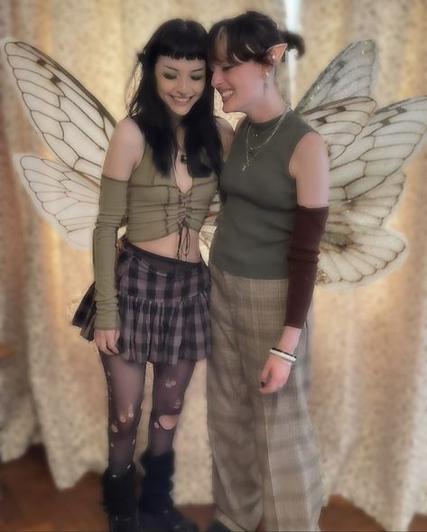 Green Fairy Core Outfits, Bug Themed Outfit, Fairy Grunge Costume, Dark Elf Aesthetic Outfit, Elf Core Outfit, Grunge Fairy Costume, Cottage Goth Fashion, Fairy Party Outfit, Male Fairy Outfit