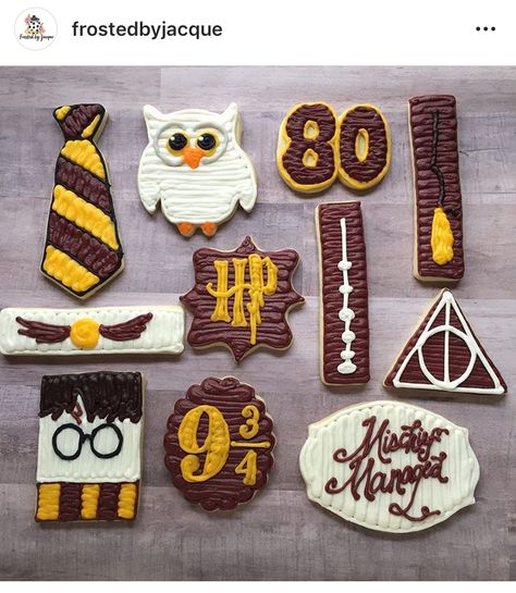 Harry Potter Buttercream Cookies, Harry Potter Sweets, Movie Cookies, Buttercream Frosting Cookies, Buttercream Cookies, Frosted Cookies, Decorator Frosting, Making Butter, Best Sugar Cookies