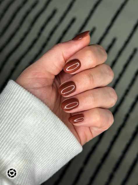 Perfect base for Hailey Bieber Glazed chocolate donut nails. Use this powder for the glazed donut look! Under $10!! #opi #fallnails #chocolatenails #glazedchocolatenails #dupe #dupealert #HaileyBieberNails #glazeddonutnails #tinmancan #opi Chocolate Donut Nails, Chocolate Donut Glaze, Chocolate Glazed Donut Nails, Chocolate Glazed Donut, Glazed Donut Nails, Beetles Gel Polish, Donut Nails, Chocolate Donut, Chocolate Glazed Donuts