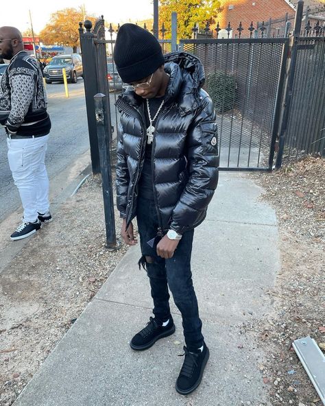 Moncler Jacket Outfit Men, Moncler Jacket Outfit, Black Moncler Jacket, Jacket Outfit Men, Drippy Fits, Drip Fits, Drippy Outfit, Shiny Jacket, Black Men Fashion Swag