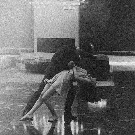 Couple Dancing Aesthetic, Vintage Couples, Dancing Aesthetic, Future Love, Pinturas Disney, Couple Dancing, Old Love, Dancing In The Rain, This Is Love