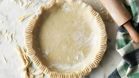 Get Perfect Pie Crust Recipe from Food Network Ina Garten Pie Crust Recipe, Perfect Pie Crust Recipe, Pie Crust From Scratch, Fun Thanksgiving Desserts, Farm Chic, Perfect Pie Crust, Spring Cottage, Ina Garten Recipes, Pie Crust Recipe