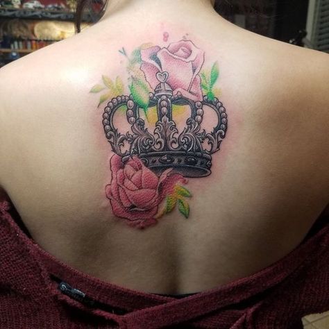 Lower Tattoo, Kings Tattoo, Crown Tattoos For Women, Queen Crown Tattoo, Crown Tattoos, Jewel Tattoo, Crown Tattoo Design, Tattoo Heart, Tattoo Henna