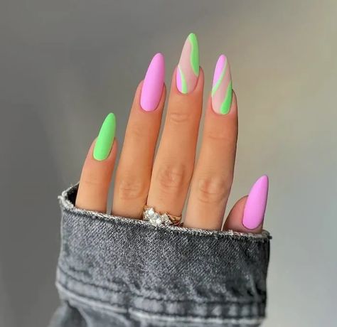 May Nails, Summer Acrylic Nails, Pink Nail, Neon Nails, Chic Nails, Best Acrylic Nails, Green Nails, Nail Trends, Almond Nails