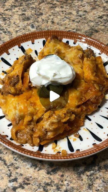 Carman Wilken on Instagram: "Got the recipe for these sheet pan enchiladas from @oldscoolkevmo ! Very good and so easy to make! #enchiladas #sheetpandinner #yum #easyrecipe #nflplayoffs #sunday" Sheet Pan Enchiladas Pioneer Woman, Best Enchiladas Recipe, Sheet Pan Enchiladas, Pan Enchiladas, Carman Wilken, Latino Recipes, Chili Enchiladas, Fridge Food, Hamburger Recipe