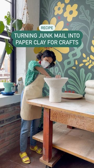 Lauren Hom on Instagram: "I’ve been turning my junk mail into paper clay for sculptures for the past year, and now you can too! Unwanted mailers are now free art supplies lol. Tap the link in my profile for the full recipe or visit homsweethom.com/blog ✌🏽 Shout out to all the Asian grandmas who passed on the “I should keep this [thing that should probably be recycled] bc you never know when we might need it even though there’s barely any room to sit in the living room now” gene. You’re the OG s Plaster Paper Mache, Paper Clay Pot, Paper Clay Wall Art, Paper Mache Furniture Diy, Paper Mache Wall Art Diy, Paper Mache Gifts, Paper Mache Projects Ideas Inspiration, Paper Mache Sculpture Diy, Paper Mache Projects Ideas