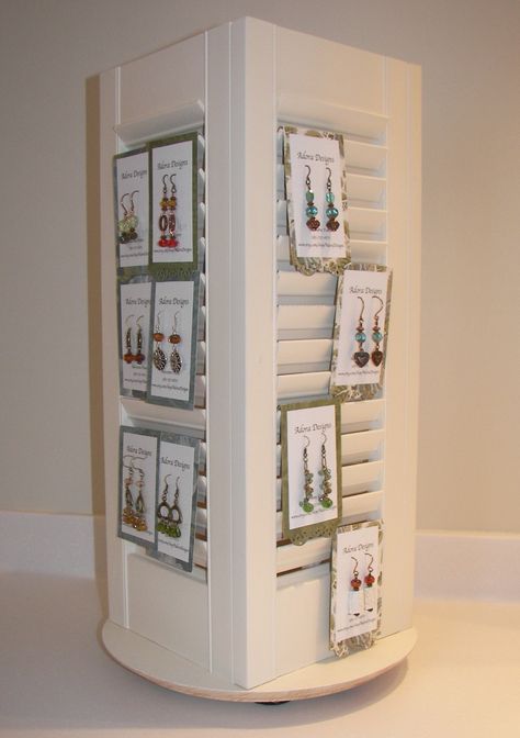 Spinning Shutters: DIY Earring Display – Jewelry Making Journal Diy Rotating Display, Shutter Display, Shutters Diy, Rotating Jewelry Display, Hanging Objects, Earring Rack, Jewerly Display, Diy Lazy Susan, Jewelry Booth