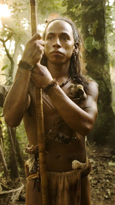 Rudy Youngblood in "Apocalypto" (2006) Rudy Youngblood, Native American Movies, Metropolis 1927, Fictional Heroes, Native American Legends, Thriller Movies, What Do You See, 4k Hd, Movie Characters