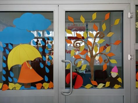 Classroom Window Decorations, Easter Window Decorations, Kids Activities At Home, Daycare Decor, Easter Arts And Crafts, Mother's Day Greeting Cards, Autumn Crafts, Rainy Season, Window Art