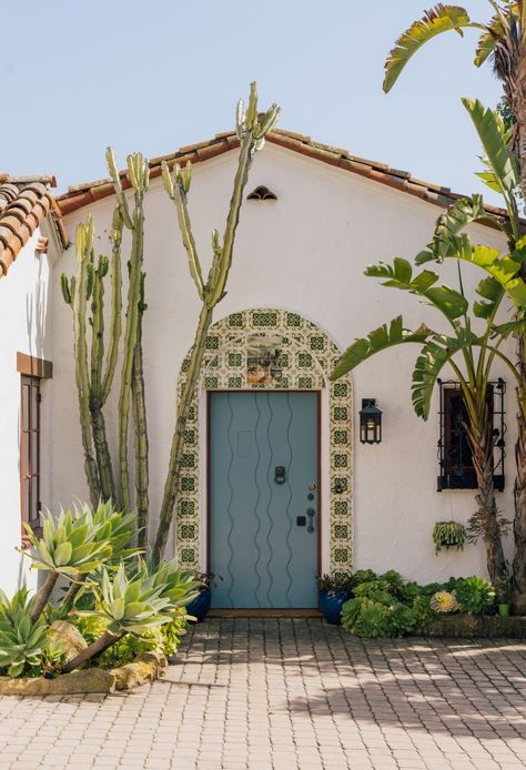 1121 Las Alturas Road | Montecito & Santa Barbara Luxury Real Estate | Marsha Kotlyar Estate Group Santa Barbara Style, Adobe House, Casas Coloniales, Pool Garden, Spanish Style Homes, Santa Barbara California, Spanish Revival, Spanish House, Mediterranean Home