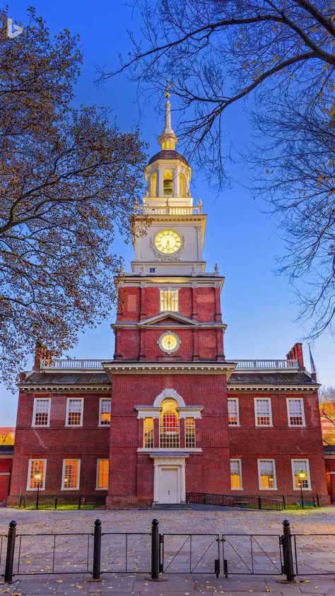 Independence Hall, Philadelphia, Pennsylvania. Bing wallpaper. Independence Hall Philadelphia, Bing Wallpaper, Historic Philadelphia, Sims Freeplay Houses, Pennsylvania Travel, Independence Hall, Sims Freeplay, Home Town, Philadelphia Pennsylvania