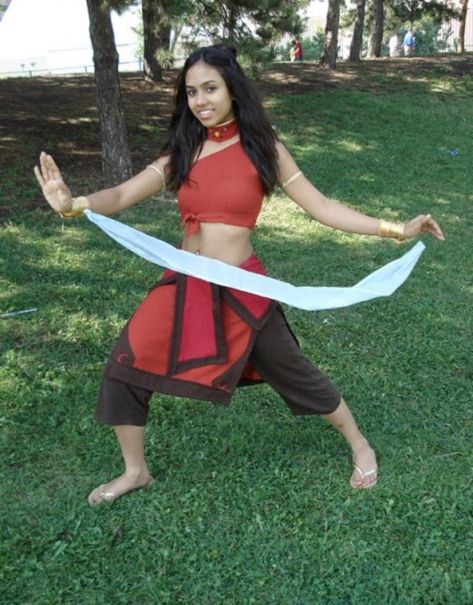 Casual Halloween Outfits Costumes, Fire Nation Katara, Katara Costume, Wicked Cosplay, Katara Cosplay, Casual Halloween Outfits, Avatar Halloween, Uncultured Swine, Avatar The Last Airbender Aang