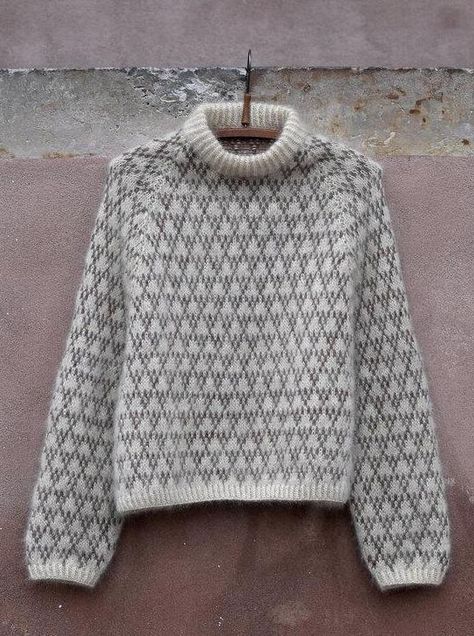 Køb Spot sweater af Anne Ventzel, strikkeopskrift Spot Sweater, Icelandic Sweaters, Nordic Sweater, Jumper Patterns, Mohair Yarn, Yarn Brands, Sweater Knitting Patterns, Pattern Sweater, Black Sweater