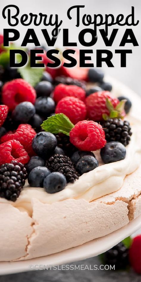 Australian Pavlova, Pavlova Dessert, Pavlova Cake, Oven Top, Meringue Desserts, Dessert Breakfast, Seasonal Fruits, Meringue Cake, Pavlova Recipe