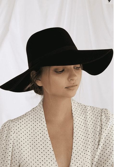 The Best Sun Hats for Summer and Vacation - the best floppy hats for beach vacations, fedoras, bucket hats, sun visors and more - JetsetChristina Ribbon Clothes, Monroe Hat, Black Floppy Hat, Suede Hat, Summer Straw Hat, Floppy Hats, Women Hats Fashion, Women Hats, Hat Wool