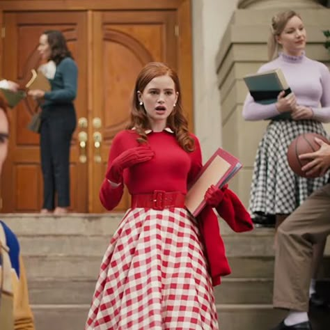 Cheryl Blossom Halloween Costume, Cheryl Blossom Hairstyle, Cheryl Blossom Outfits Inspired, Cheryl Blossom Outfits, Cheryl Outfits Riverdale, Cheryl Blossom Iconic Outfits, Cheryl Blossom Aesthetic, Riverdale Cheryl, Cheryl Blossom