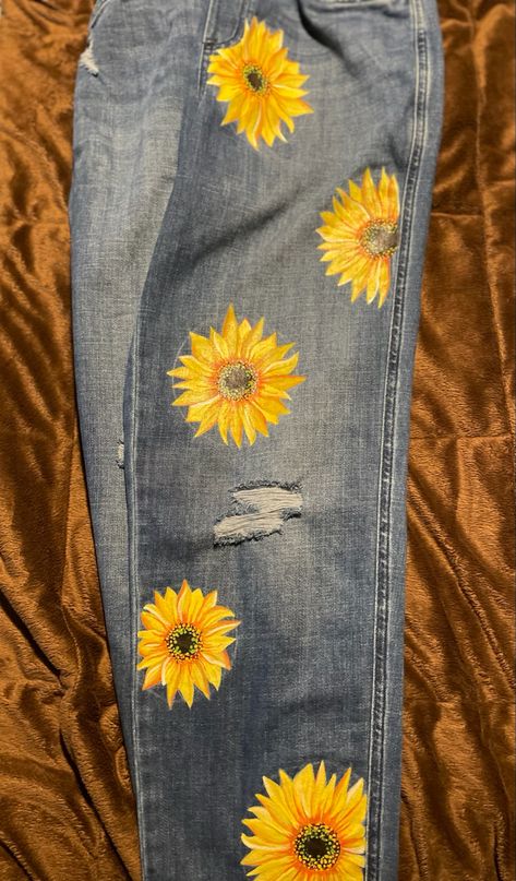 Inspired by jeans painted by KBart Painted Jeans Flowers, Hand Painted Sunflowers On Fabric, Sun Flower Fabric Painting, Sunflower Shoes Painted, Painted Jeans Sunflowers, Flower Jeans, Sunflower Drawing, Mountain Landscape Photography, Painted Jeans