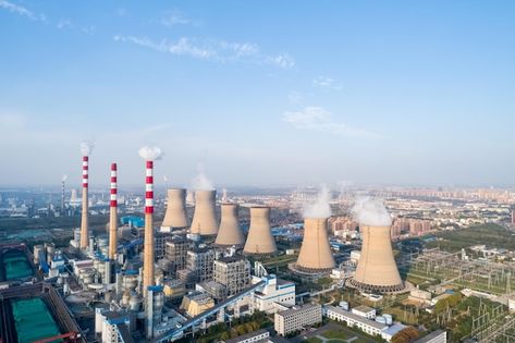 Modern large thermal power plant in dezh... | Premium Photo #Freepik #photo #power-plant #nuclear-power #nuclear-energy #power-station Thermal Power Station, Steam Technology, Thermal Power Plant, Nuclear Power Station, Steam Turbine, China City, Fire Life, Nuclear Plant, Technology Photos