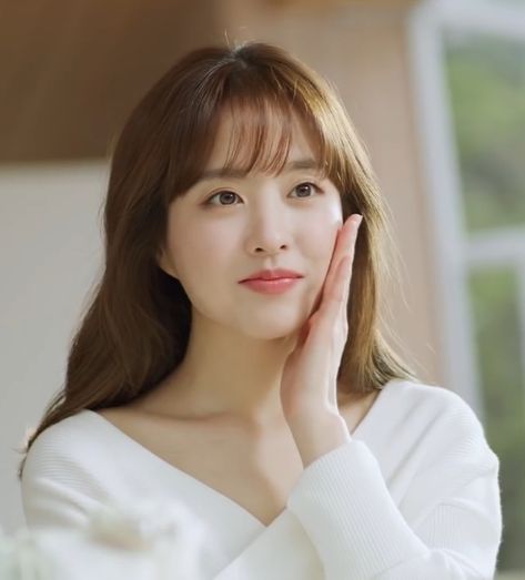 Doom At Your Service, Park Bo Young, Hairstyles For Layered Hair, Cute Couple Images, Korean Actresses, Kdrama Actors, Korean Actress, Best Actress, Korean Beauty