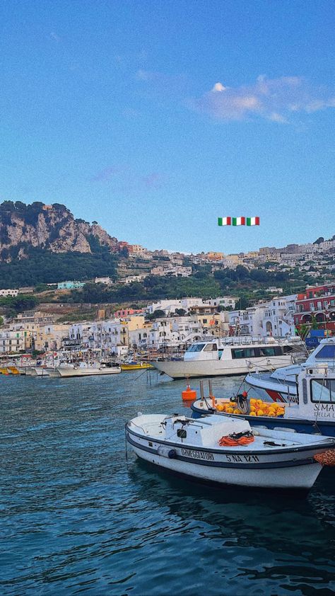 Italy Capri Aesthetic, Southern Italy Aesthetic, Capri Italy Aesthetic, Capri Aesthetic, Italia Aesthetic, Summer Travel Aesthetic, Capri Italia, Italy Coast, Italy 2023