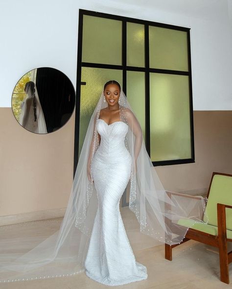 Wedding Dress Styles Black Women, Bougie Wedding Dress, Wedding Dress Ideas Black Women, Elegant Wedding Dress Long Train, Bride Soft Makeup, Hanifa Bridal, Mermaid Wedding Dress Black Bride, African Wedding Dress Bridal, Royalty Wedding Dress