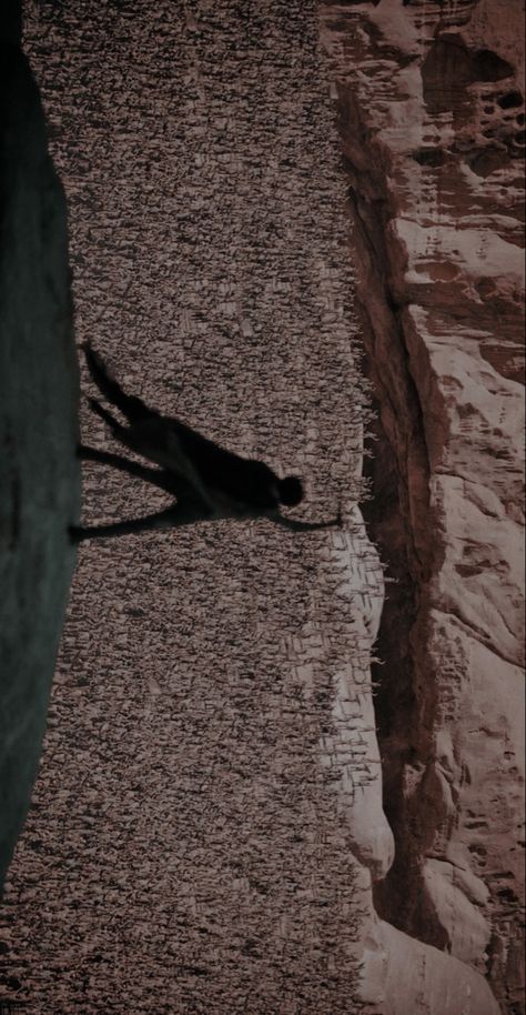 Dune Scenography, Dune Movie Shots, Dune 2 Paul Atreides, Lisan Al Gaib Dune, Dune Widget, Dune Part 2 Cinematography, Dune Part Two Wallpaper, Dune 2 Cinematography, Paul Atreides Dune Part 2