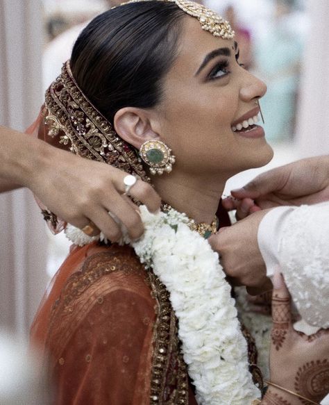 Sabyasachi Bride, Vogue Wedding, Big Fat Indian Wedding, Wedding Sutra, Wedding Look, Desi Wedding, Wedding Function, Bridal Jewellery Indian, Indian Wedding Photography