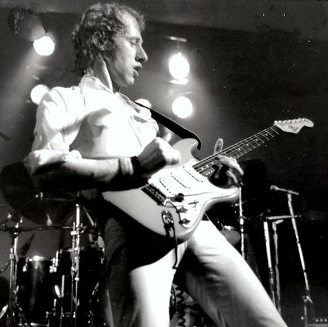 Mark Knopfler 70s, Marky Mark, Dire Straits, Mark Knopfler, Concert, Quick Saves