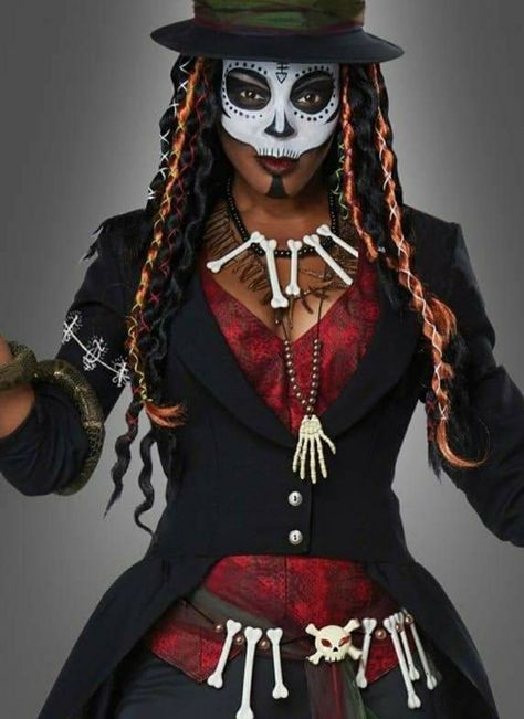 Voodoo Makeup, Voodoo Costume, Sorceress Costume, Womens Halloween Costume, Voodoo Halloween, Voodoo Magic, Dr Facilier, Pirate Wench Costume, Hot Halloween Outfits