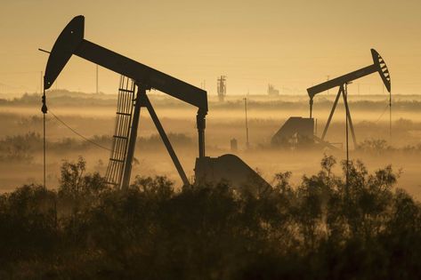 The oil and natural gas industry in Texas paid more than $14 billion in state and local taxes and state royalties in fiscal year 2018, a new report shows. Texas Oil, Oil Industry, Energy Industry, Gas Industry, Private Equity, Crude Oil, Oil Company, Global Economy, Wall Street Journal