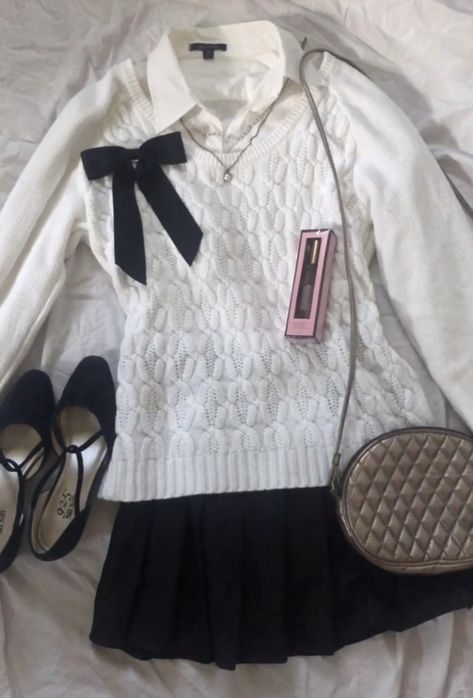 White And Black Winter Outfits, Black And White Girly Outfits, White Shirt Black Skirt Formal, Preppy Black And White Outfits, Coquette Black Skirt Outfit, White Sweater And Black Skirt, Cute Outfit Girly, White Skirt Outfit Ideas Winter, White Sweater Coquette