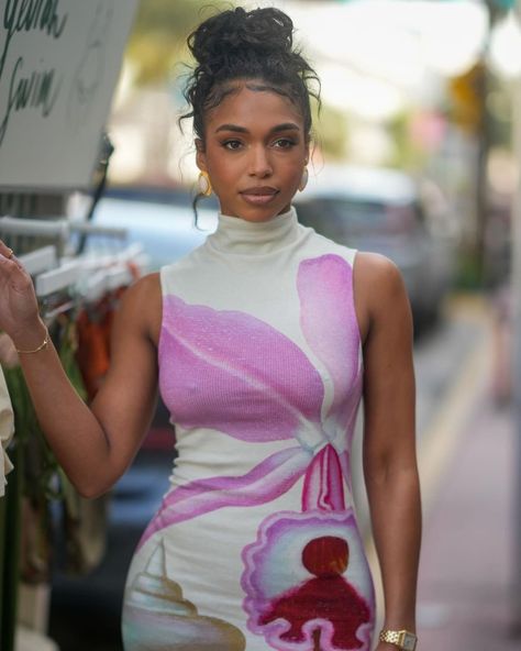 Lori Harvey Outfits Dresses, Lori Harvey Jamaica, Popup Event, Harvey Outfits, Black Men Haircuts, Lori Harvey, Celebrity Sightings, Cute Swag Outfits, Casual Chic Outfit